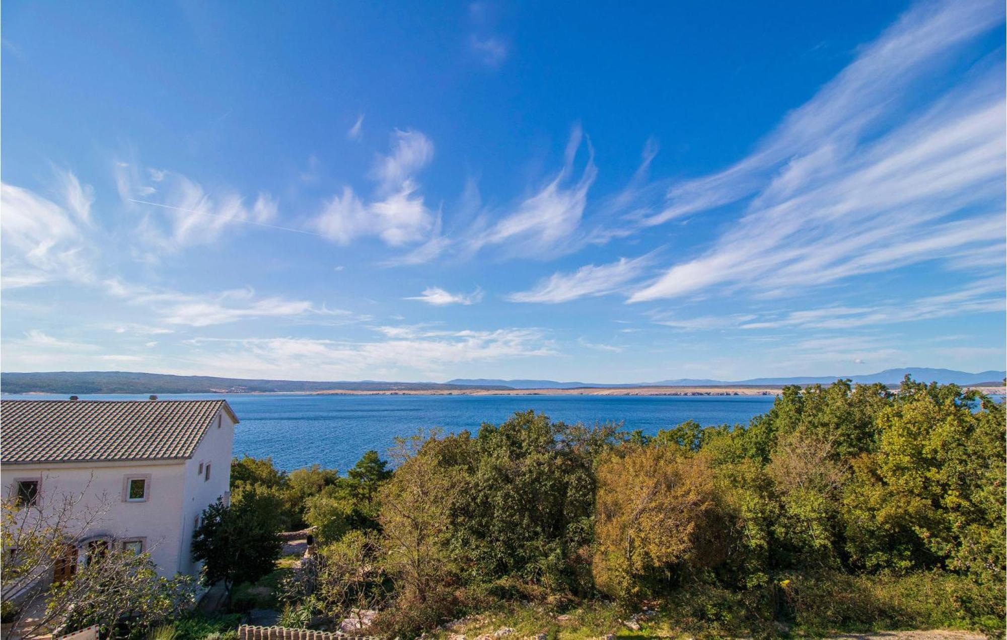 Stunning Apartment In Dramalj With House Sea View 外观 照片